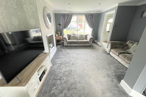4 bedroom semi-detached house for sale - Bank Sands, Middlesbrough