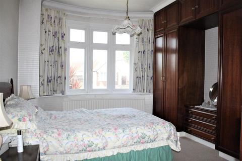 61 Highfield Drive, Epsom, KT19 0AU