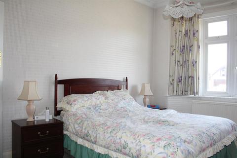 61 Highfield Drive, Epsom, KT19 0AU