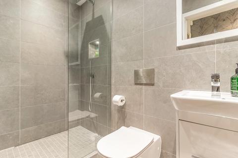 Apartment 15, Springfield Court Springfield Avenue, Harrogate, HG1 2HR