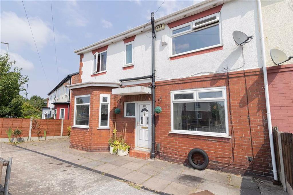 Davyhulme Road, Stretford, Trafford, M32 4 bed semidetached house £