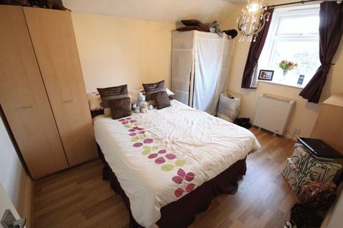 2 bedroom flat to rent - Broomfield Crescent, Headingley