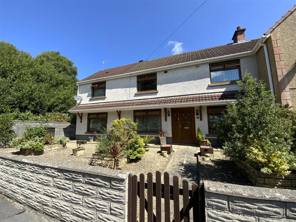 Pen Y Wern, Llanelli 4 bed house £199,995
