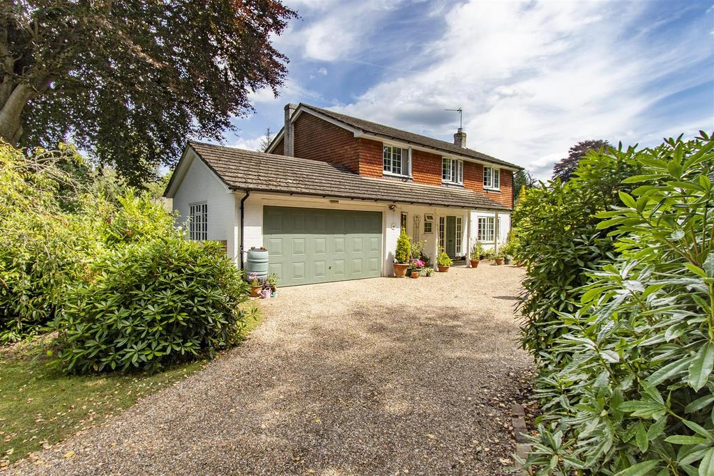 Beacon Road West, Crowborough 4 bed detached house for sale £850,000