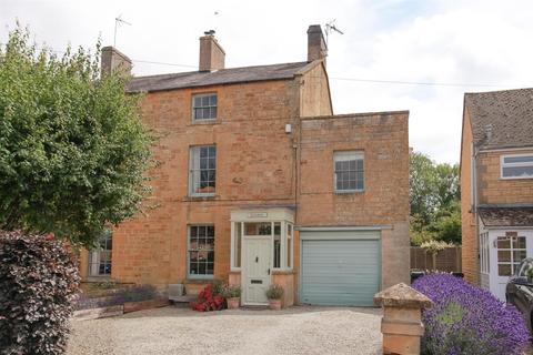 Croxdale Evenlode Road, Moreton-in-marsh, GL56 0HS