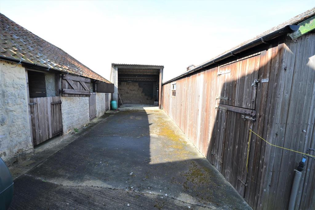 Breckon Hill Farm, Morley, 4 bed detached house £700,000