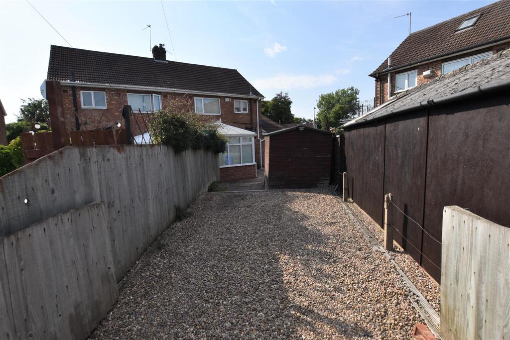 Station Road, Brough 3 bed semidetached house £200,000