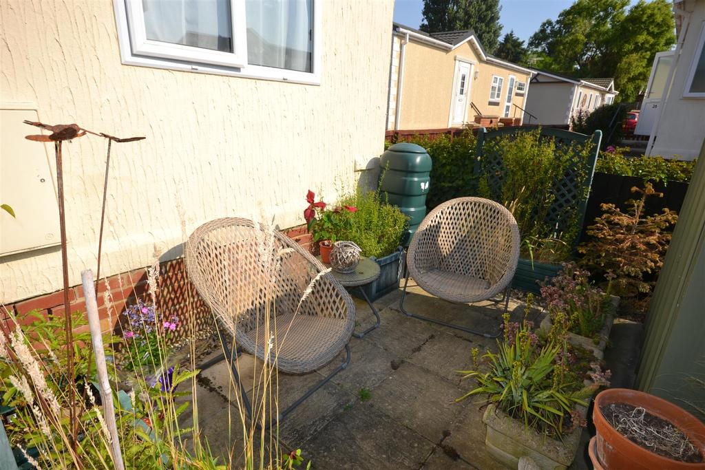 Orchard Park, Heacham, King's Lynn 2 bed chalet £120,000