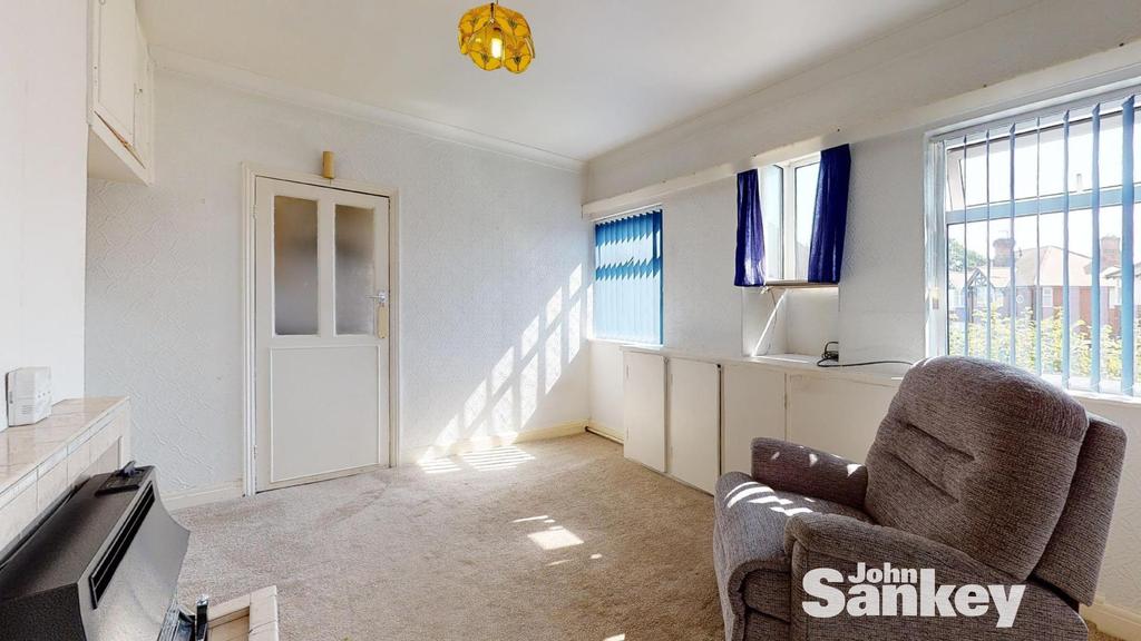 Ellesmere Road, Forest Town, Mansfield 2 bed detached bungalow £210,000
