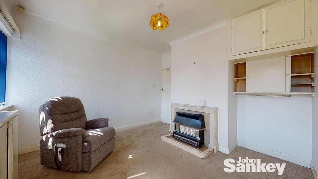 Ellesmere Road, Forest Town, Mansfield 2 bed detached bungalow £210,000