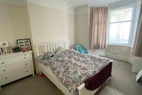 2 bedroom flat to rent - Park Crescent East, North Shields