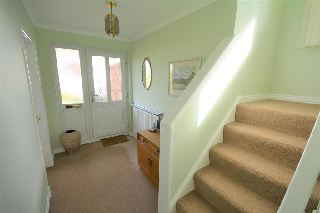 Morpeth Grove, Auckland, Durham 3 bed semidetached house for sale £170,000