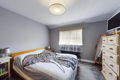 33 Claygate Crescent, New Addington, Croydon, CR0 0RA