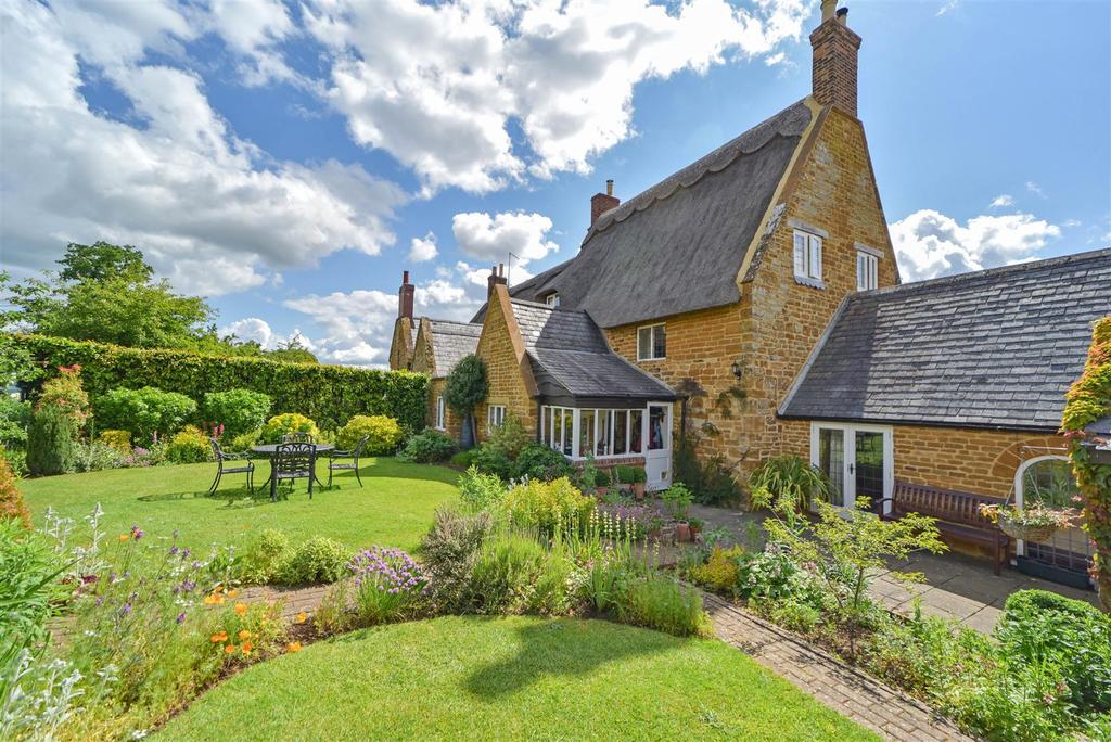 Upper Harlestone, Northampton 4 bed cottage for sale £699,950