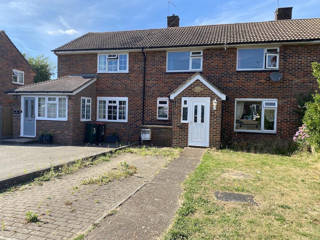 Spring Plat, Crawley 3 bed terraced house £320,000