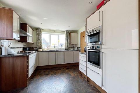 35 Baslow Crescent, Dodworth, Barnsley, S75 3SG