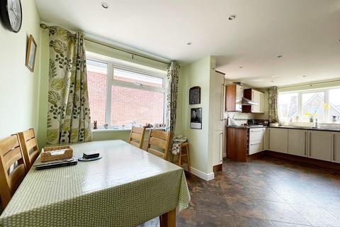 35 Baslow Crescent, Dodworth, Barnsley, S75 3SG