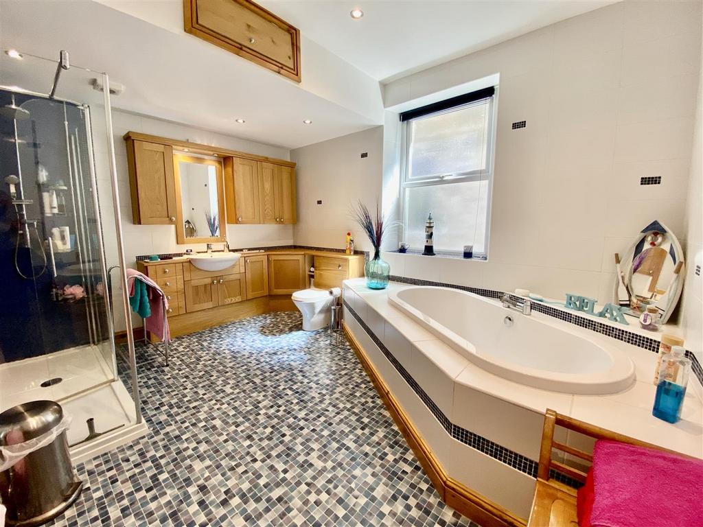 0 AE921 FE-54 ED-47 FA-84 CC-FAC25 E707 EFB.jpeg