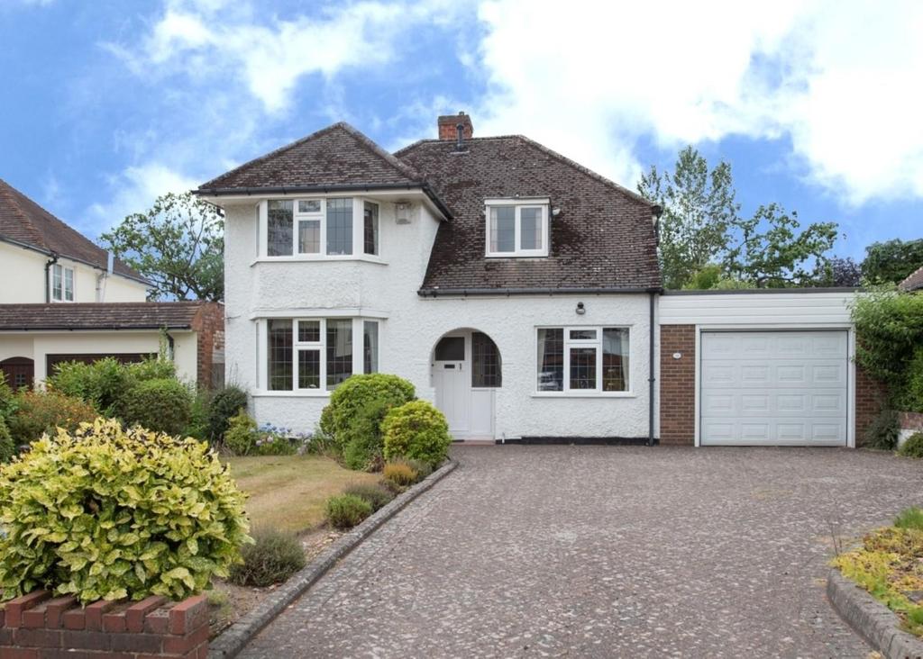 Jervis Crescent, Four Oaks 3 bed detached house £750,000
