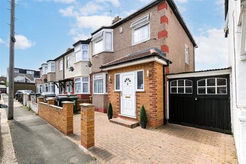 3 bedroom end of terrace house for sale - Suffield Road, Chingford