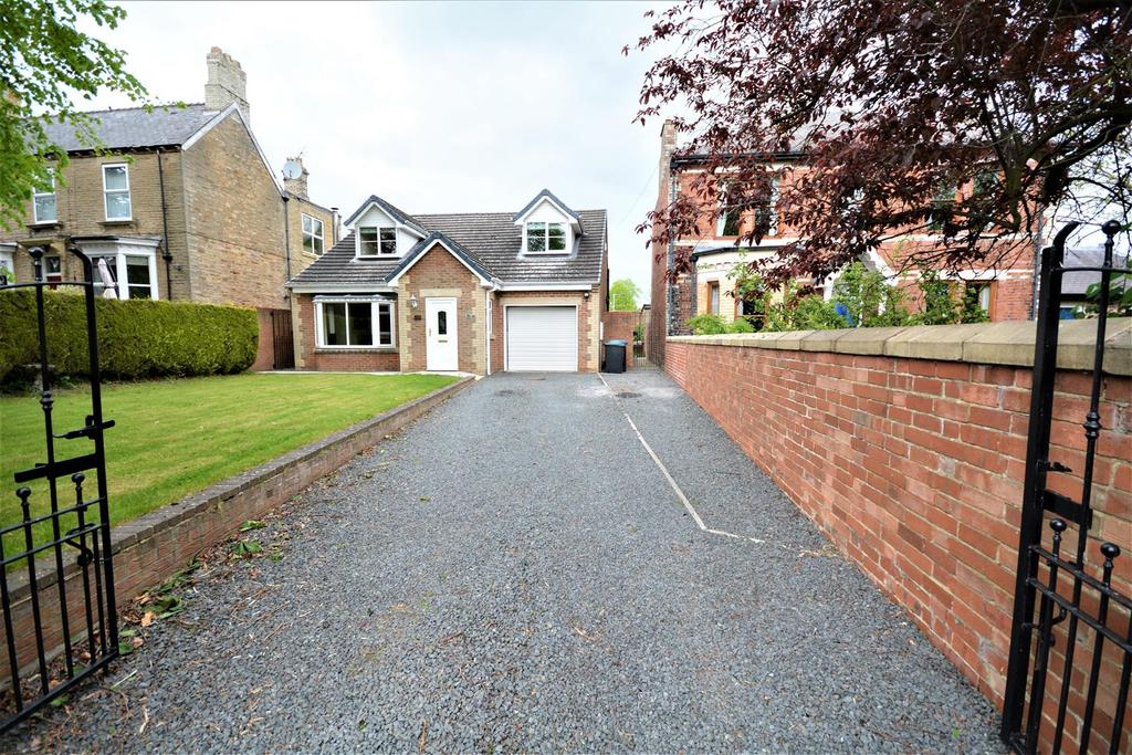 Craddock Street, Auckland, County Durham 4 bed detached bungalow