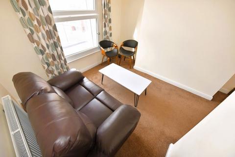 undefined, 63a Great George St Flat 3