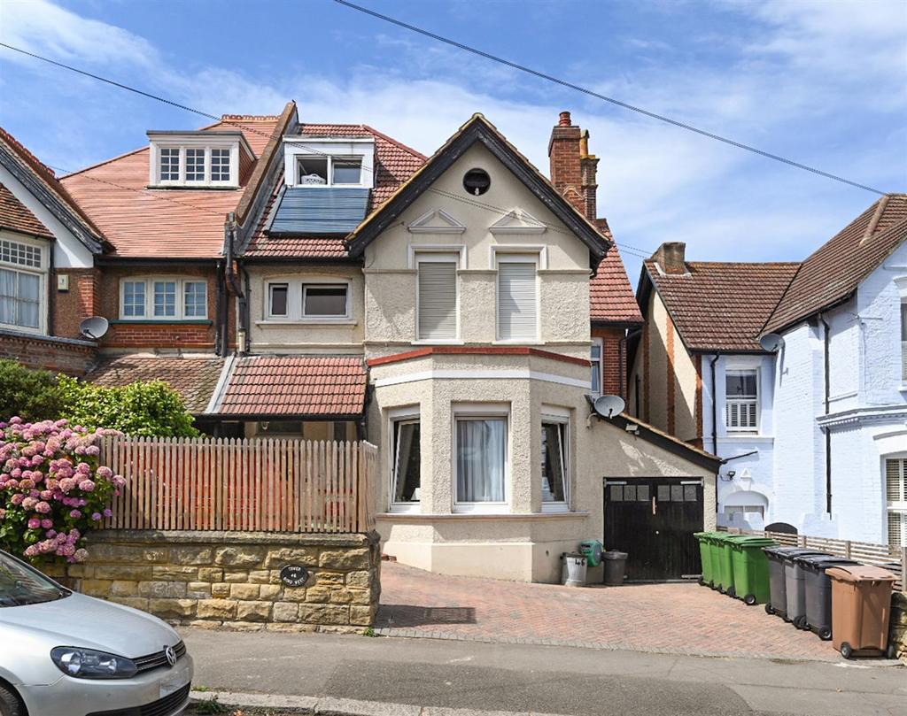 Tower Road West, St. Leonardsonsea 9 bed semidetached house £900,000