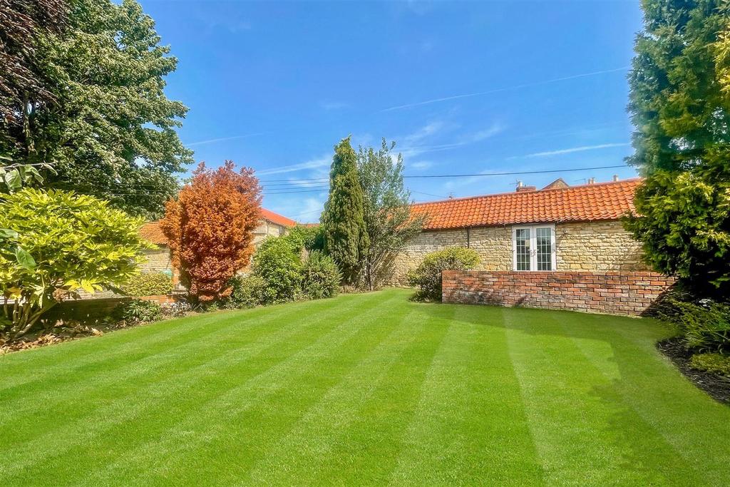 Washdyke Lane, Fulbeck, Grantham 3 bed house £385,000