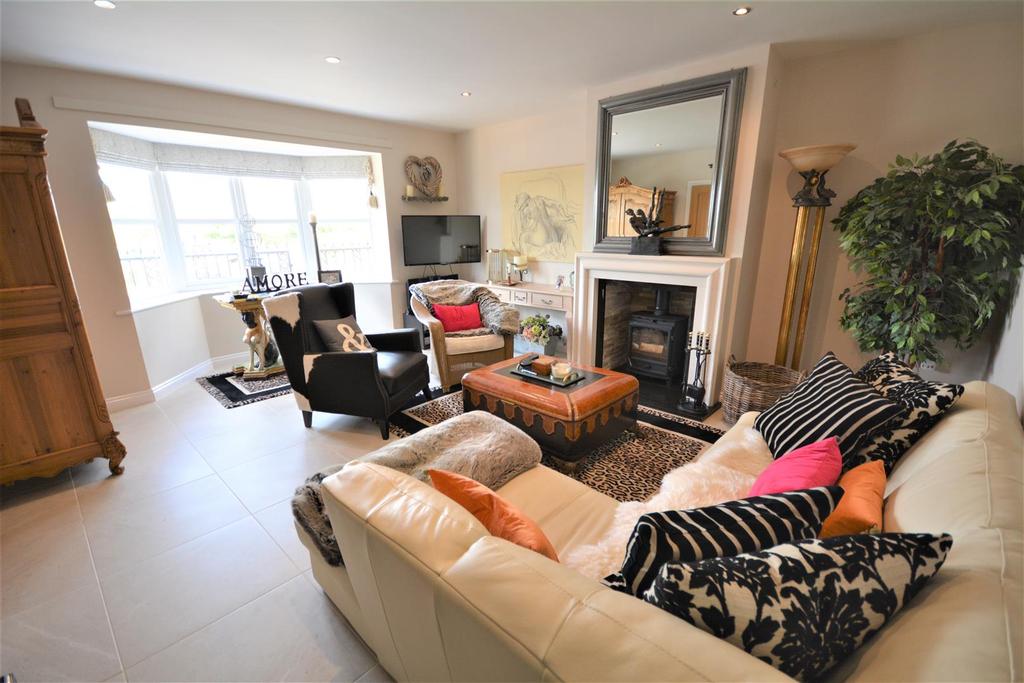 Canney Hill, Auckland, County Durham 4 bed detached house £450,000