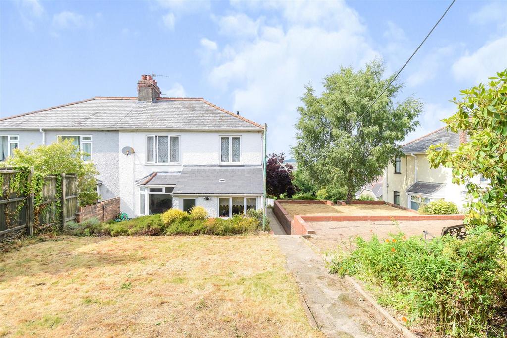 Warren Drive, Caerphilly 3 bed semidetached house for sale £375,000