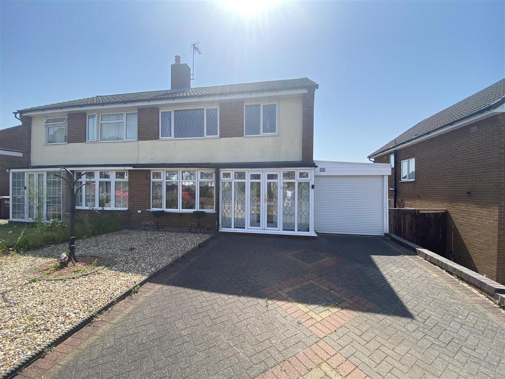 Mount Avenue, Stone 3 bed semidetached house for sale £260,000