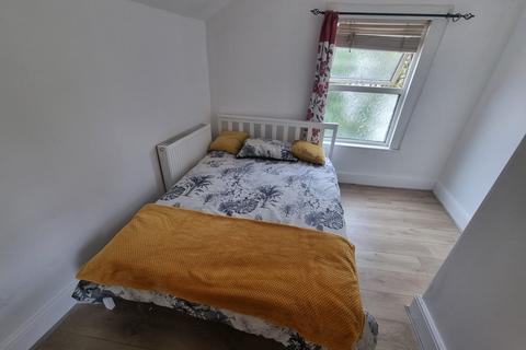 House share to rent, Priory Road, Spalding