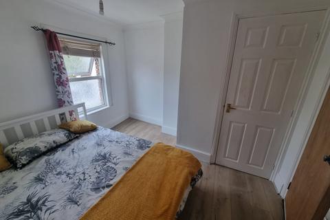 House share to rent, Priory Road, Spalding