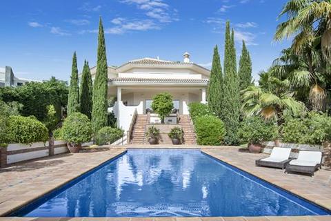 6 bedroom villa, Vega del Colorado, Benahavis, Malaga