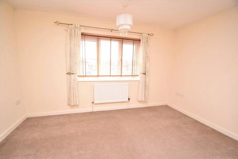 2 bedroom terraced house to rent, Mortimer Way, CM8