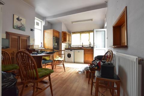 98 Archery Road, London, SE9 1HG