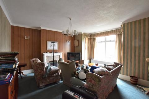 98 Archery Road, London, SE9 1HG