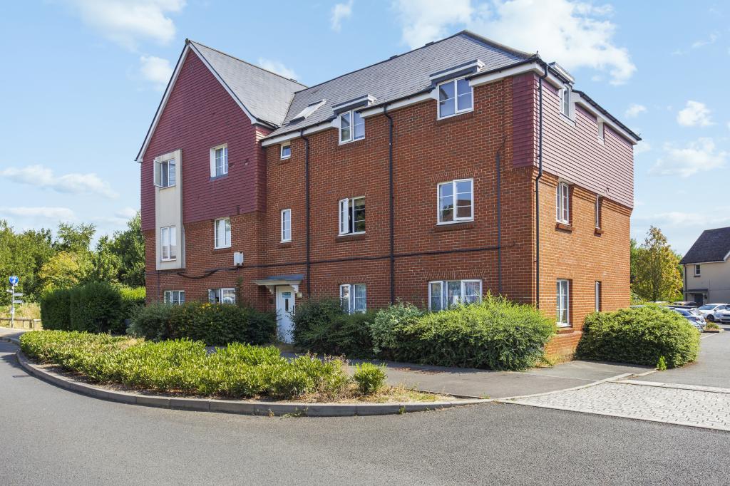 Merlin Way, Bracknell RG12 2 bed apartment for sale £92,750