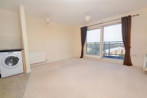 2 bedroom flat for sale - Poole