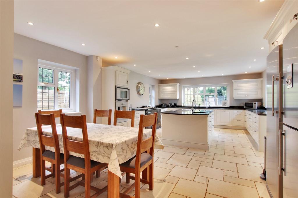 Kitchen/Breakfast Rm