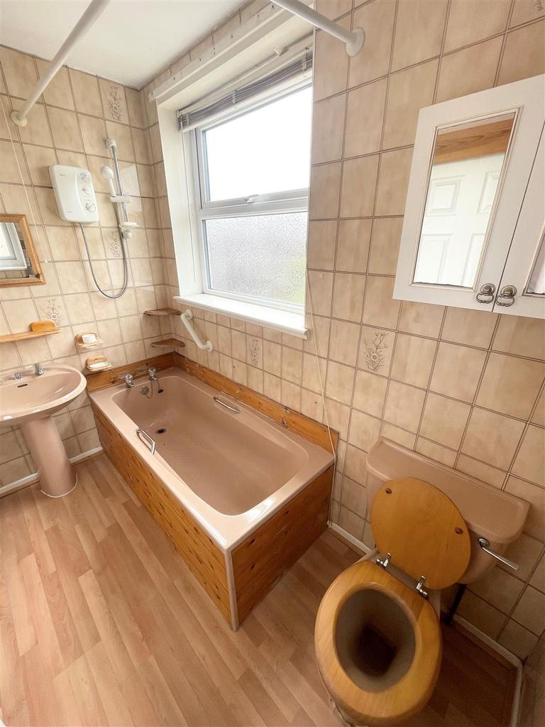 Bathroom/w.c.