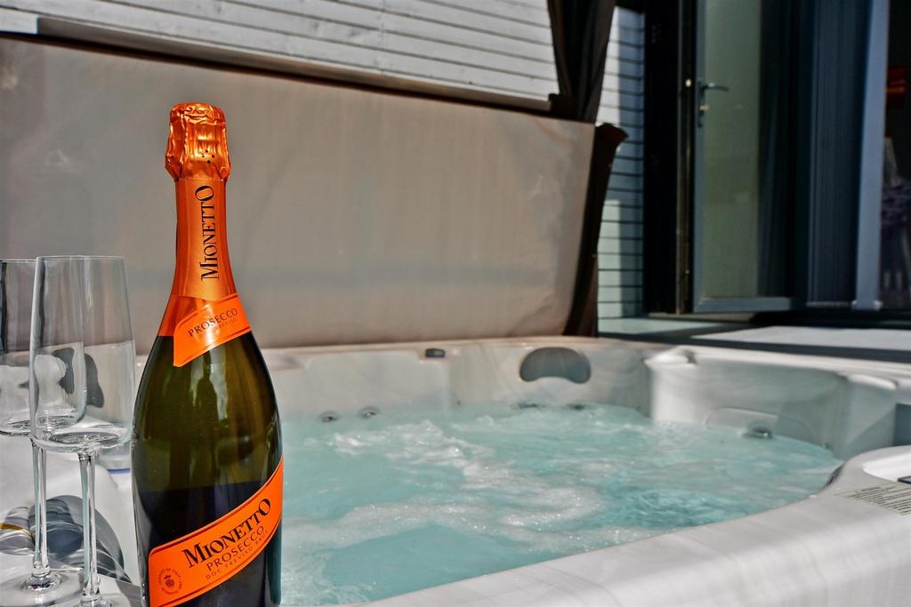 External Lifestyle Photograph
