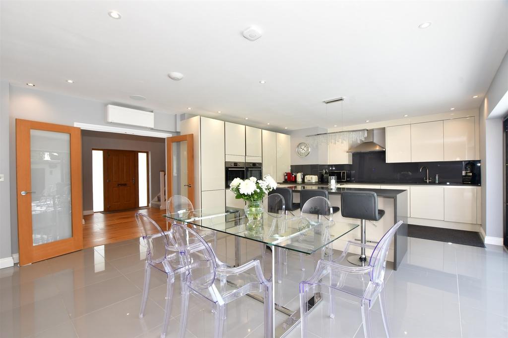 Kitchen/Family Room