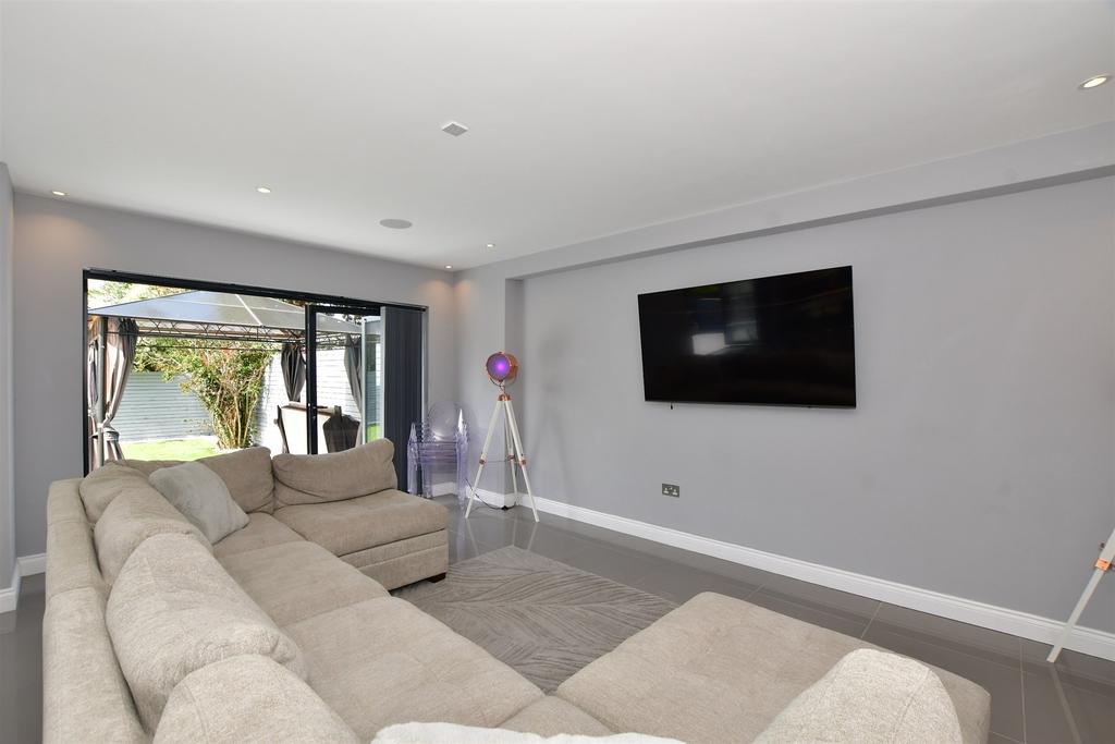 Kitchen/Family Room