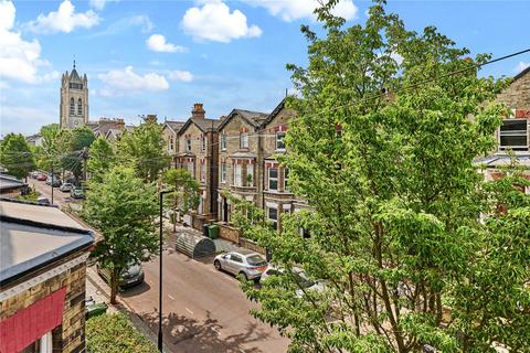 3 bedroom flat to rent, Lambert Road, London, SW2