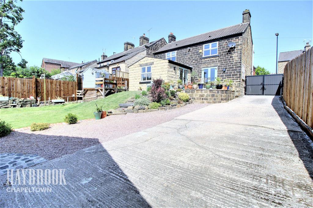 Burncross Road, Burncross 3 bed detached house for sale £385,000