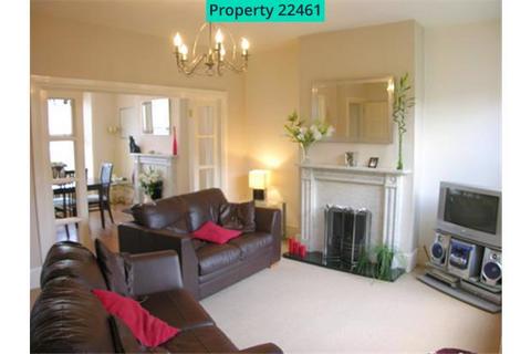 2 bedroom semi-detached house to rent, CHAFFINCH ROAD, BECKENHAM, BR3 4LT