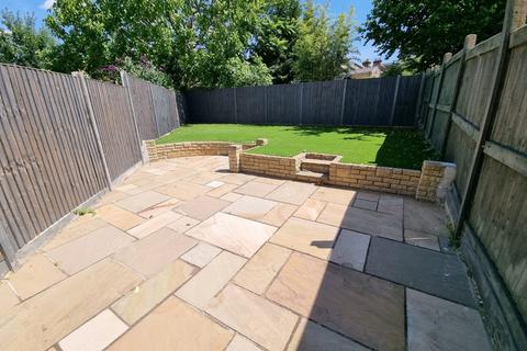 18 Lavender Road, Carshalton, SM5 3EF