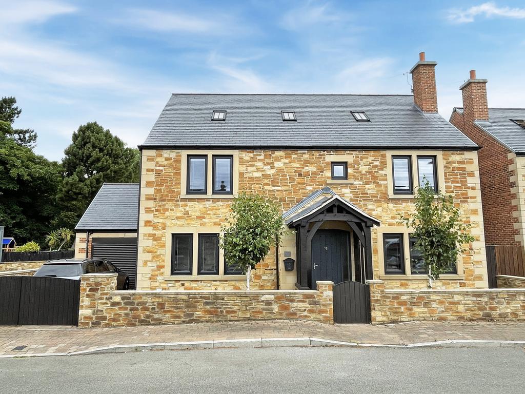 Stackyard House Plawsworth, Chester... 5 bed country house - £650,000
