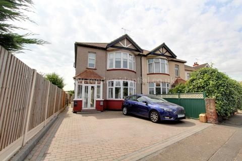 44 Caulfield Road, Shoeburyness, Southend-on-sea, SS3 9LJ